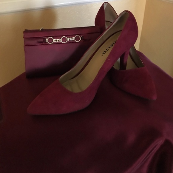 Clearance 💃 80% off purchase price $250 savings of $200 - Picture 3 of 4